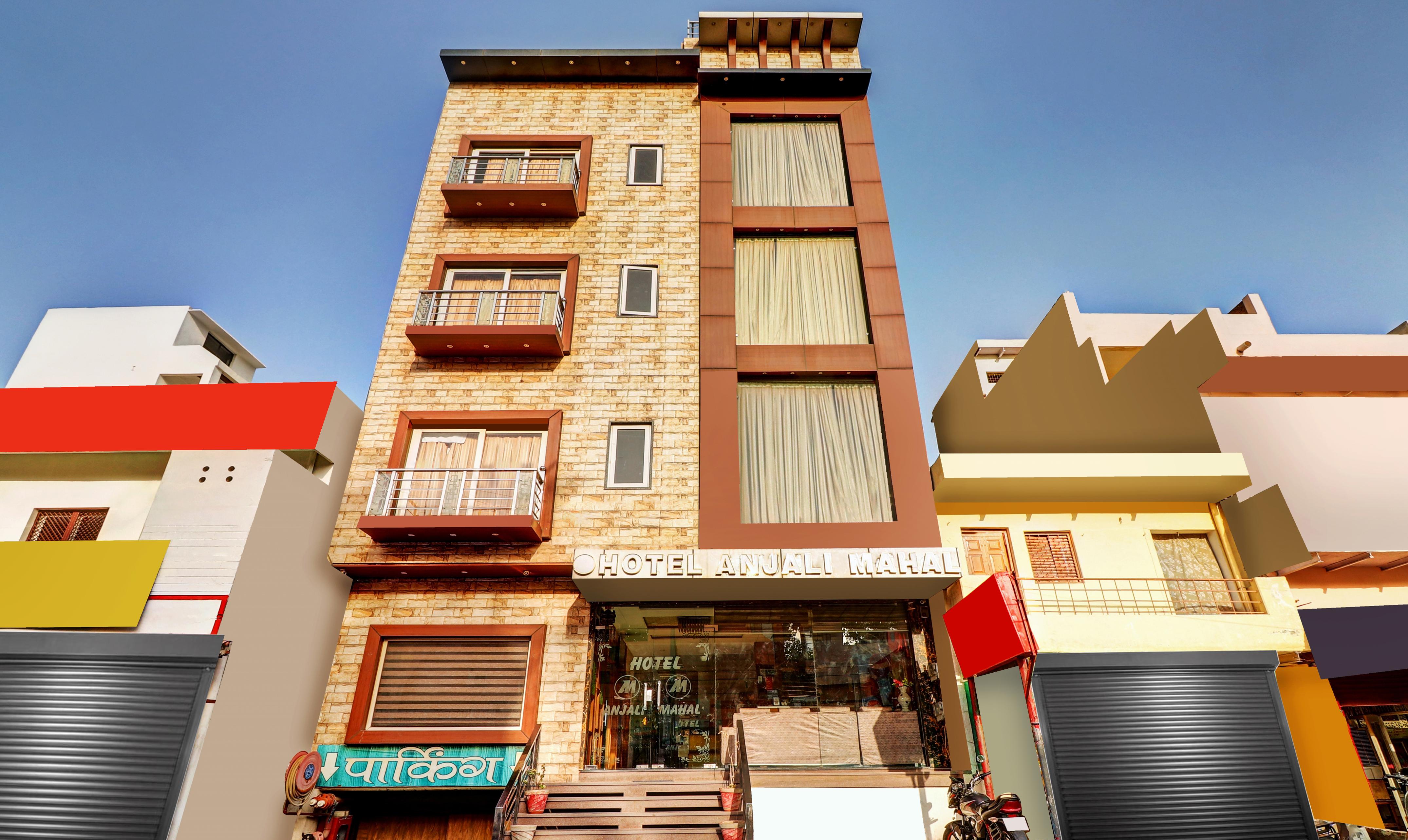 Itsy Hotels Anjali Mahal, 500 Mtrs From Mathura Railway Station - Tap to explore photos