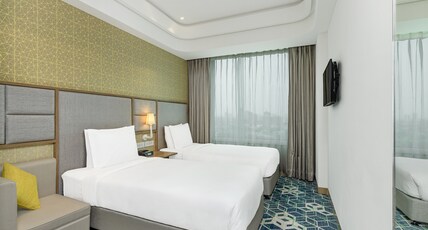 Holiday Inn Gurugram Sector 90 By IHG Room Type - 2 Twin Standard High Floor City View