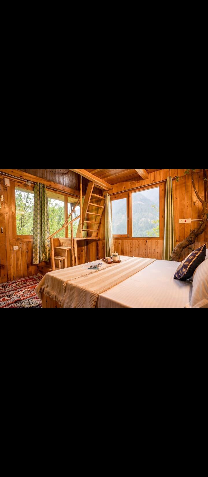 Galaxy Wooden Cottage - Tap to explore photos