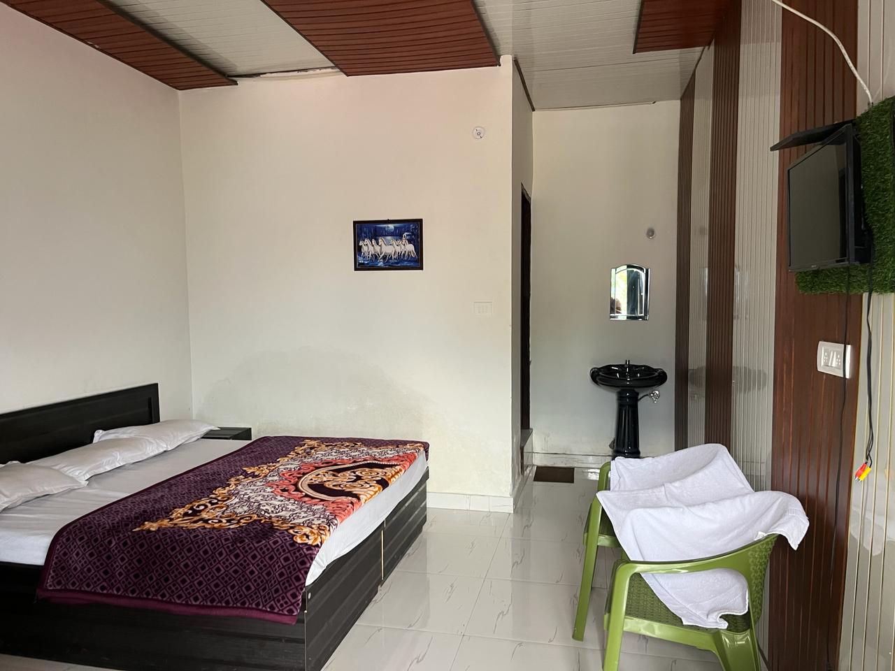 Kedar Yatra Resort and Cottages - Tap to explore photos
