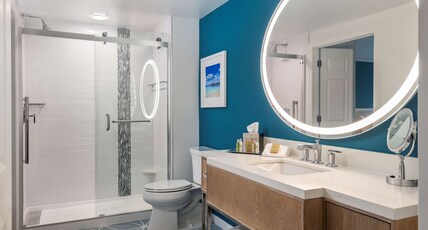 DoubleTree Suites by Hilton Naples Room Type - 1 KG STE POOLVIEW BALCONY