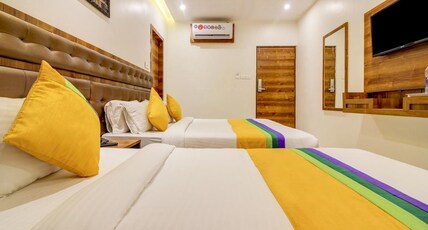 Hotel Riva International-Near Nesco Center Room Type - Family Room Hotel Riva International-Near Nesco Center Room Type - Family Room