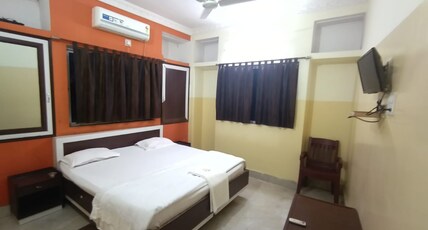 Hotel Raj Inn Room Type - SUPER DELUXE