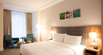 Hilton Garden Inn Bucharest Old Town Room Type - KING DELUXE ROOM