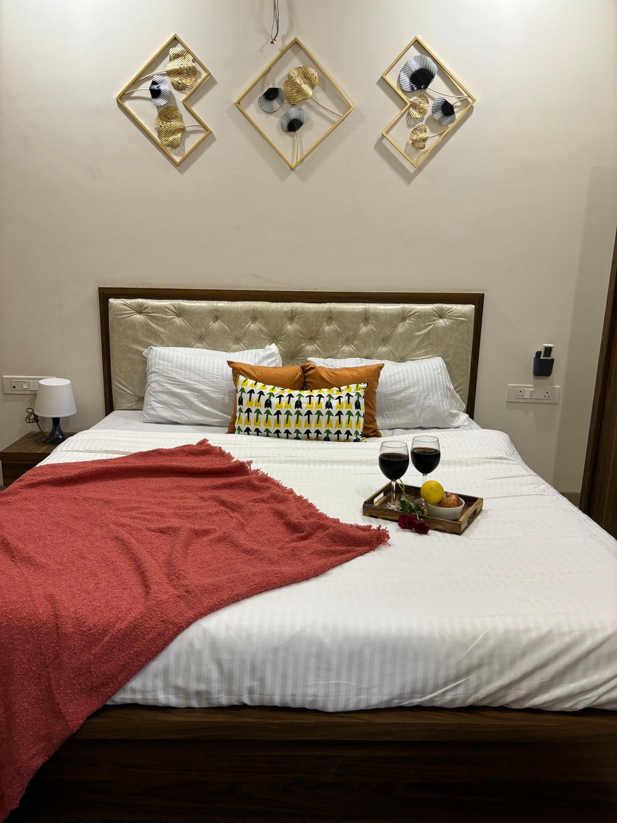 Touchwood Villa - Tap to explore photos