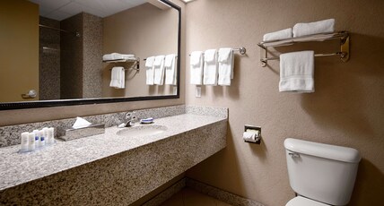 Best Western Plus Sandusky Hotel & Suites Room Type - Suite-2 Double Beds, Non-Smoking, Desk, Microwave And Refrigerator, Wi-Fi, Full Breakfast Best Western Plus Sandusky Hotel & Suites Room Type - Suite-2 Double Beds, Non-Smoking, Desk, Microwave And Refrigerator, Wi-Fi, Full Breakfast