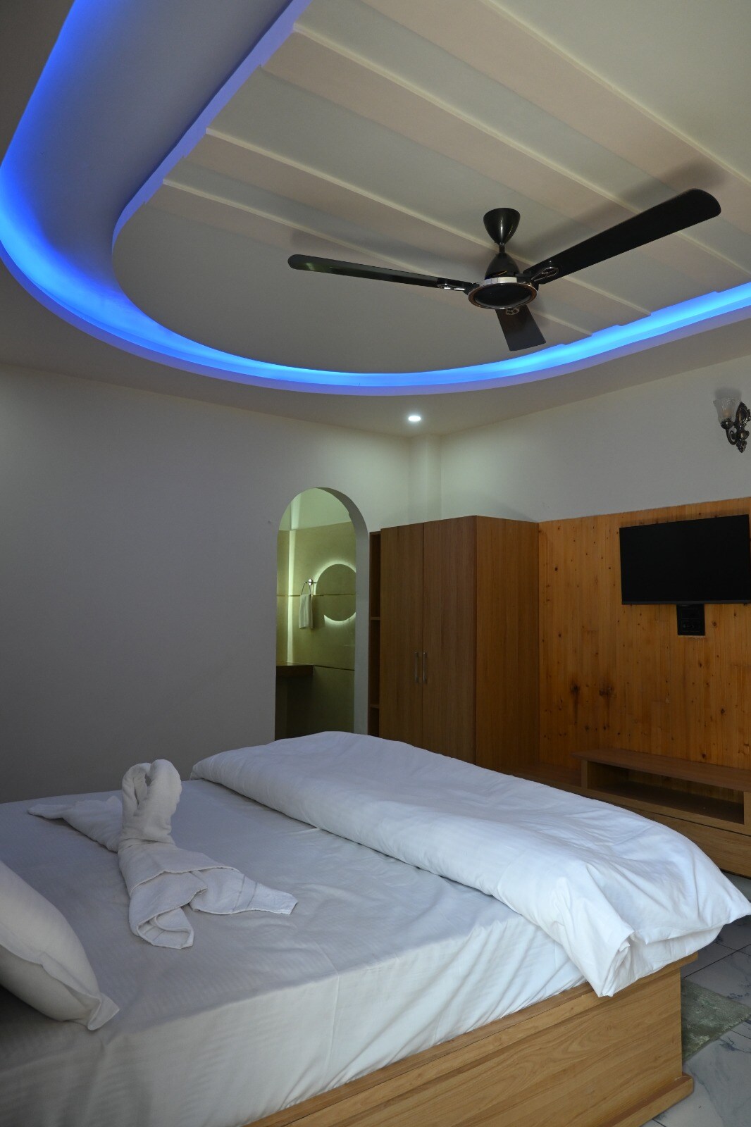 Anchal homestay and restaurant - Tap to explore photos