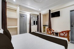 Hotel O Jagdamba Homestay Hotel & Guest House