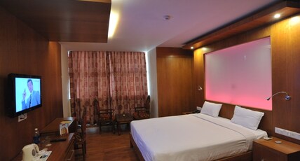 Emarald Hotel Room Type - Superior Room