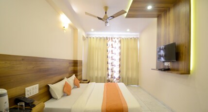 Hotel Metro Inn Room Type - SUPER DELUXE AC ROOM