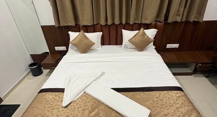 Hotel Vedant Inn Room Type - DELUXE DOUBLE NON AC