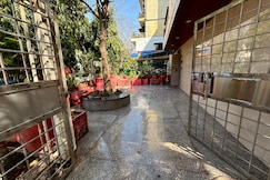 Guest House near Apollo Hospital   H 20