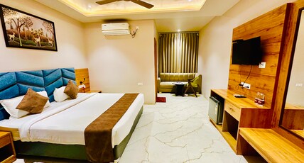 HOTEL EVARA DARBHANGA Room Type - Premium Deluxe