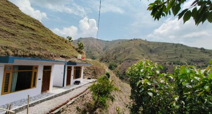 Pahadi Aangan Chakrata Room Type - Premium Double Room 2