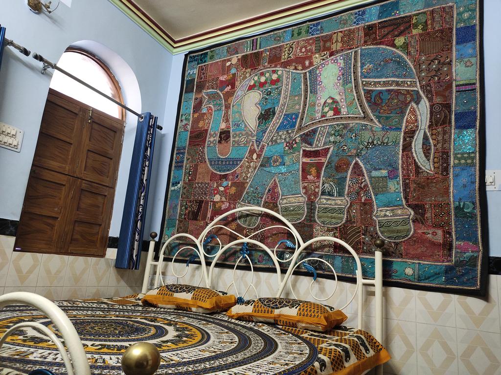 Shree Shyam Hotel - Tap to explore photos