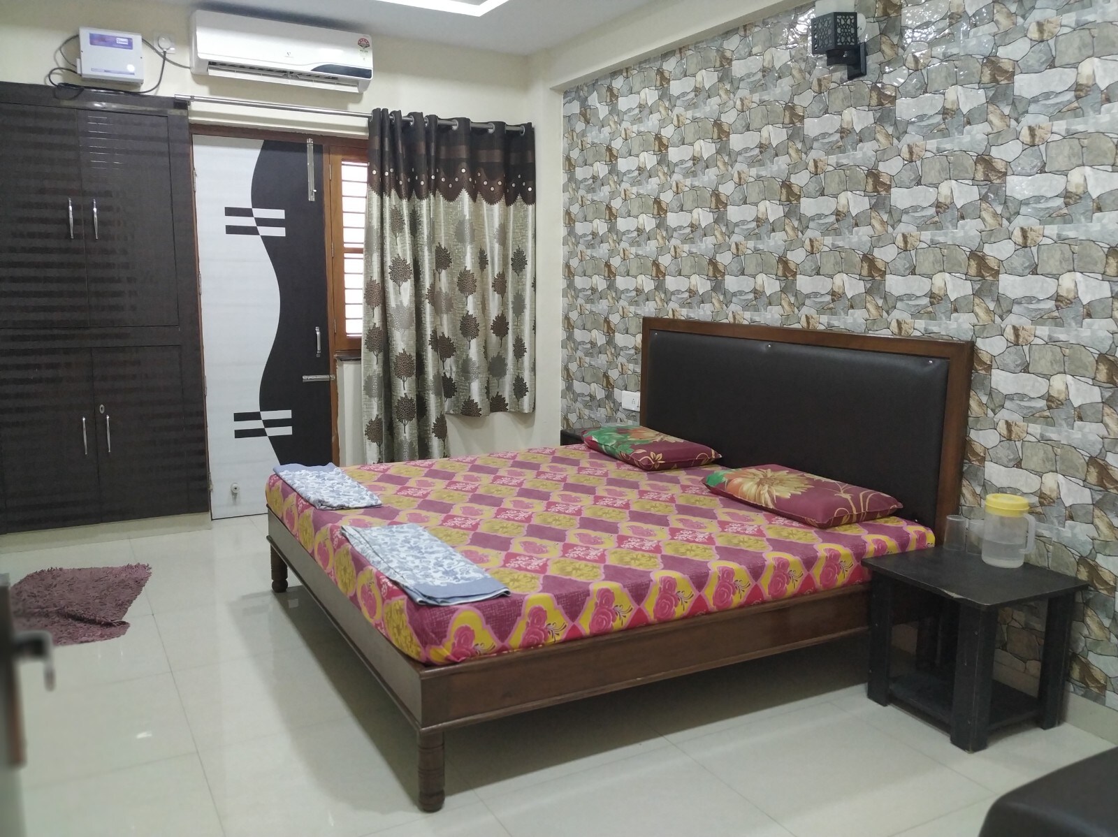 Om Seva Sadan - Tap to explore photos