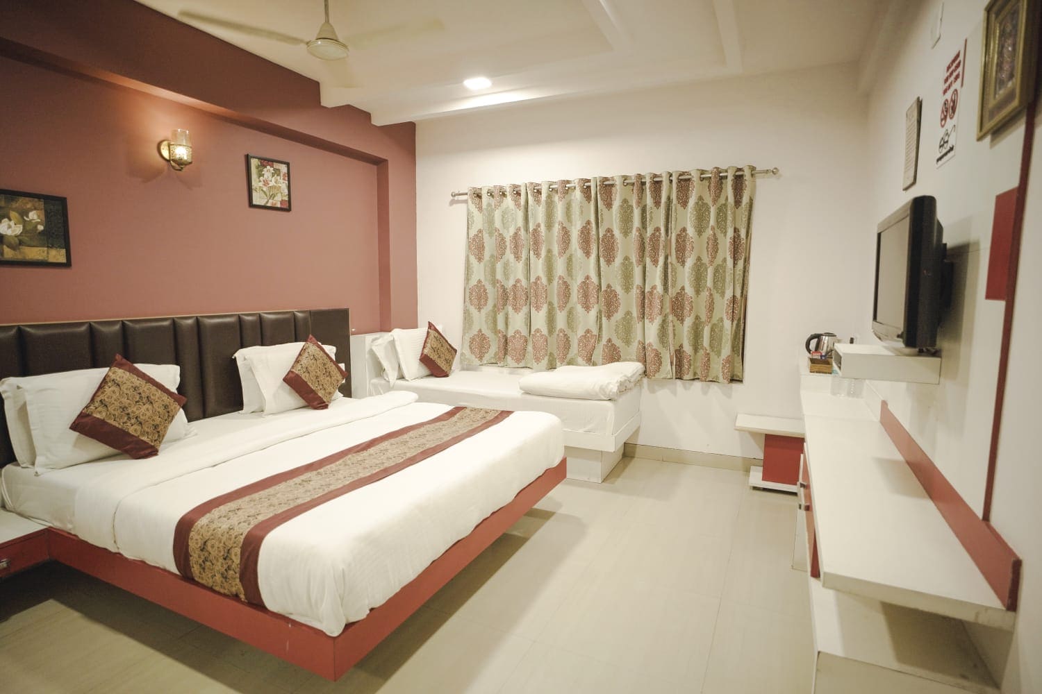 Hotel Ashapura Palace Nathdwara - Tap to explore photos