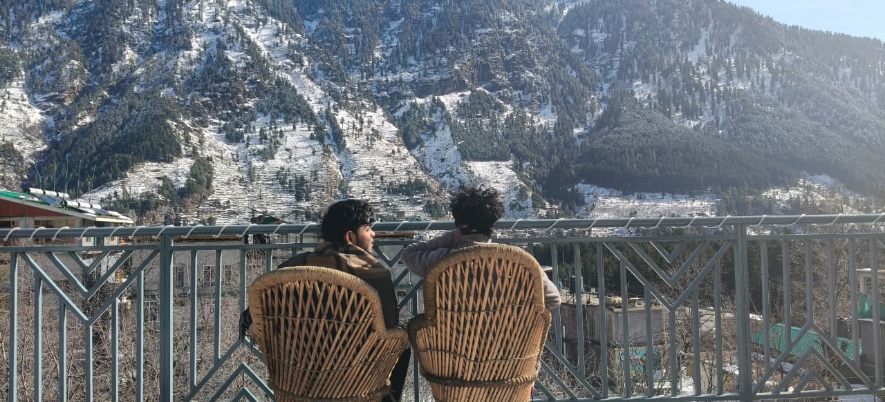 Joey's Hostel Manali - Tap to explore photos