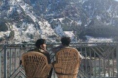 Address of Joey's Hostel Manali