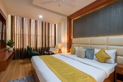 Oyster Pearl I Near Medanta Hospital I sec-39 I Gurgaon