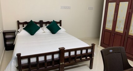 Archrose Villa | Rooms & Wi-Fi Room Type - Room F3