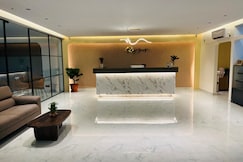 Rhyme Hotel - Hitech City