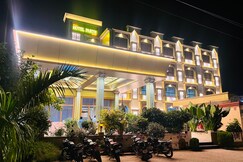 Hotel Parth