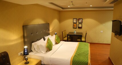 Banyan Palace Room Type - Suite Room with jacuzzi