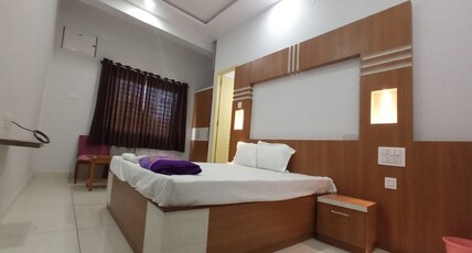 vishal comforts Room Type - Deluxe rooms