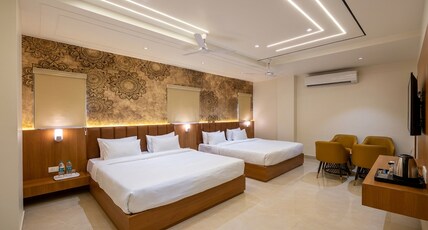 RAS VILAS PALACE Room Type - Super Deluxe Room