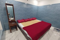 RAJAGOPURAM STAY INN
