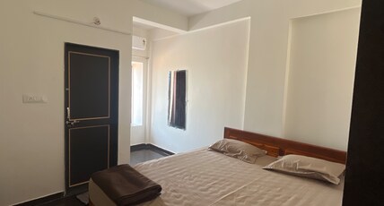 MAYA HOME STAY Room Type - 106