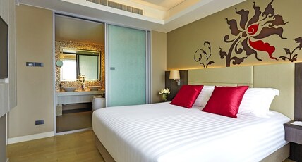 Grand Mercure Phuket Patong Room Type - Deluxe Suite, 1 King bed - Lounge Access Grand Mercure Phuket Patong Room Type - Deluxe Suite, 1 King bed - Lounge Access