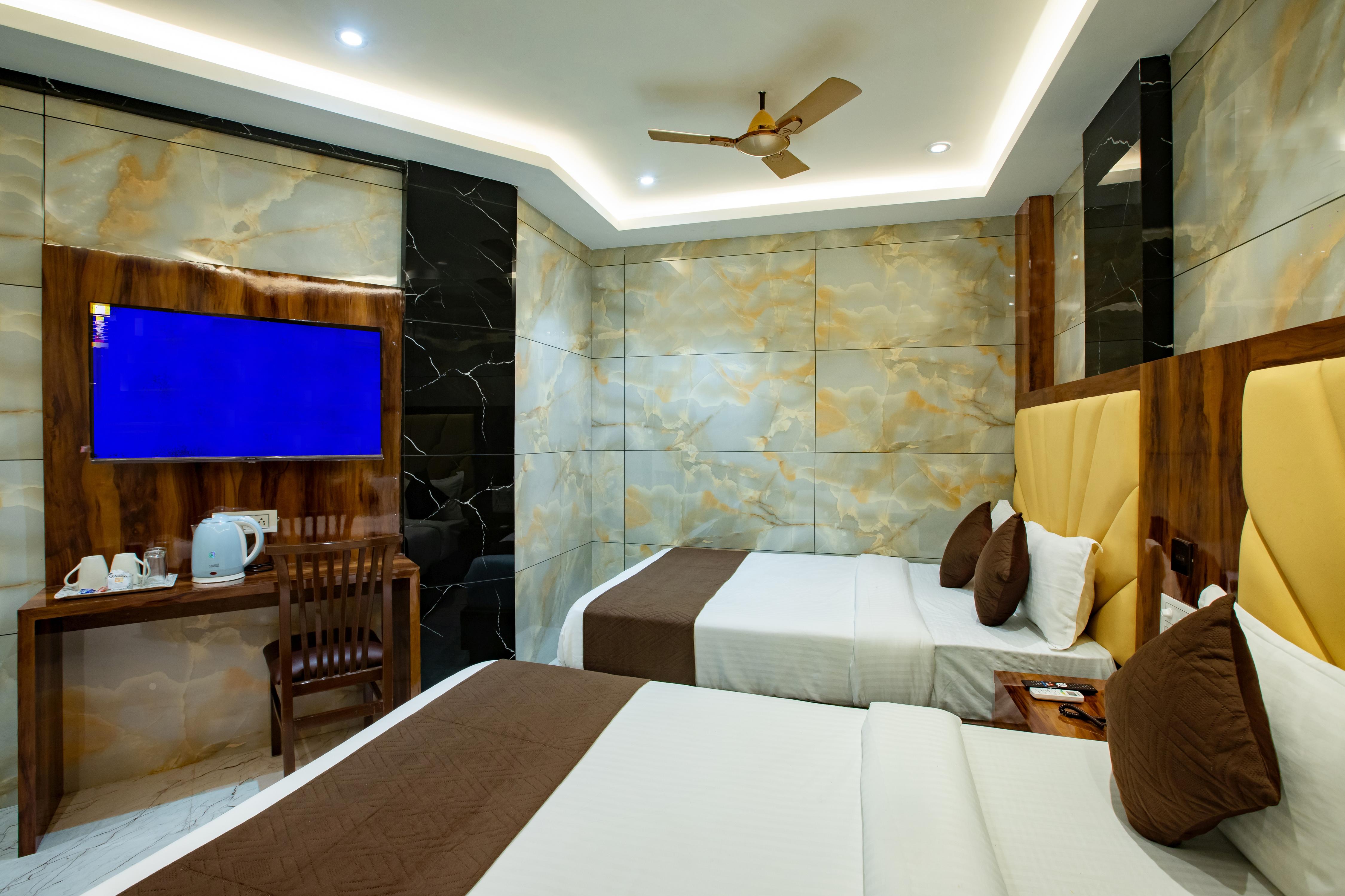 Brown Inn Luxury Hotel, Near US Consulate, BKC - Tap to explore photos