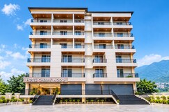 Cherrywood @Rajpur Road by Zenvana
