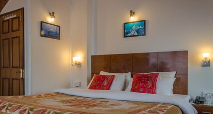 Shangri-la Regency Room Type - Deluxe Attic Room (Can Stay Two Person) Shangri-la Regency Room Type - Deluxe Attic Room (Can Stay Two Person)