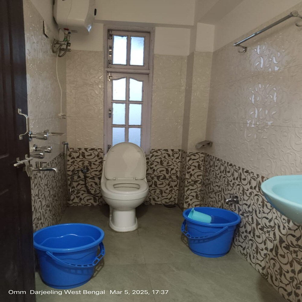 Destination Darjeeling - Tap to explore photos