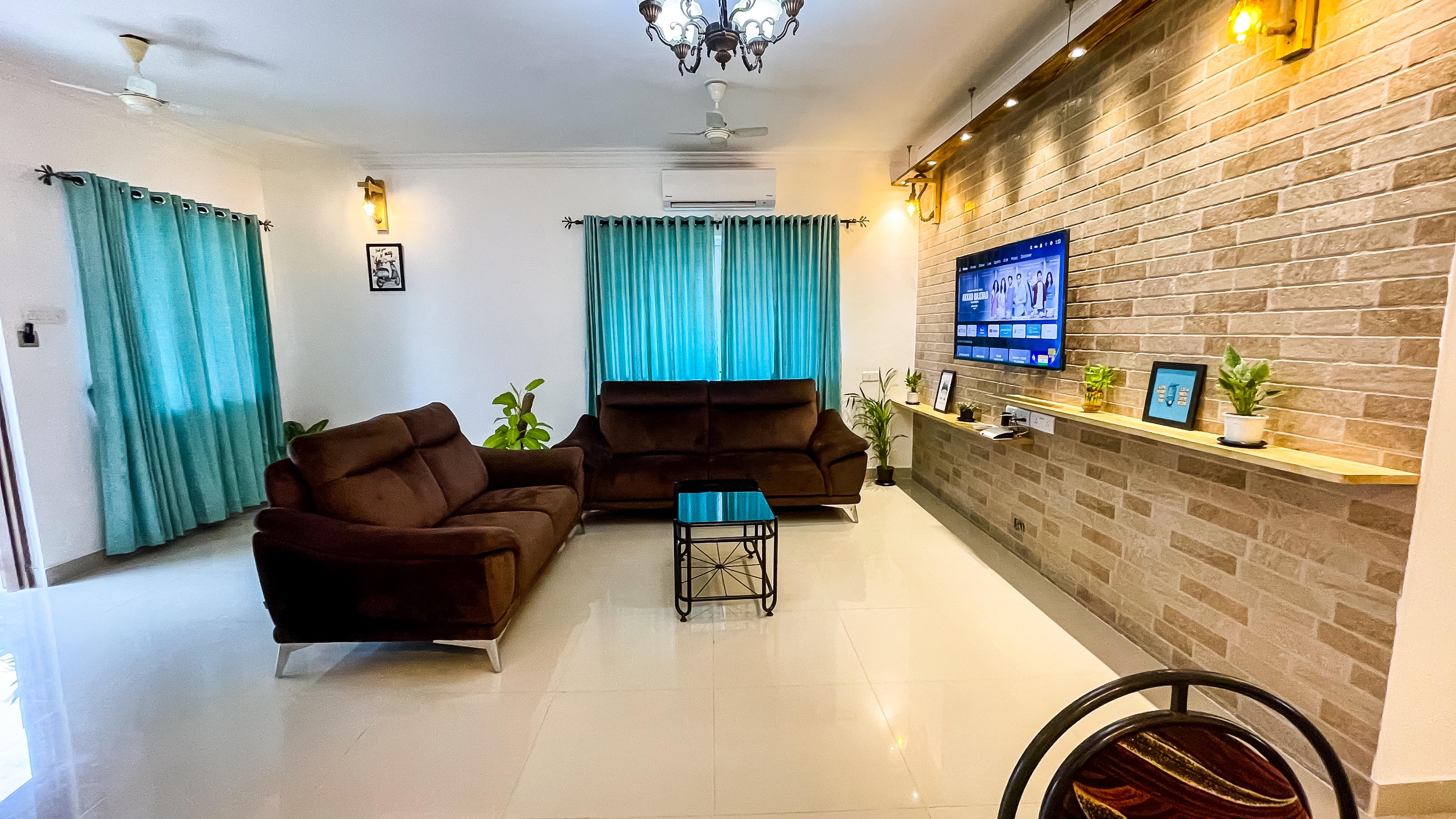 Calvin Retreat Newly Renovated Luxury Villa - Tap to explore photos