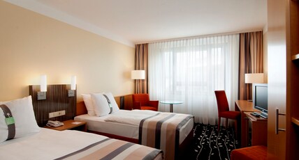 Holiday Inn STUTTGART Room Type - 2 Twin Standard Shower