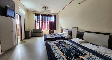 Hotel Shakuntala Room Type - Deluxe Non Ac Room