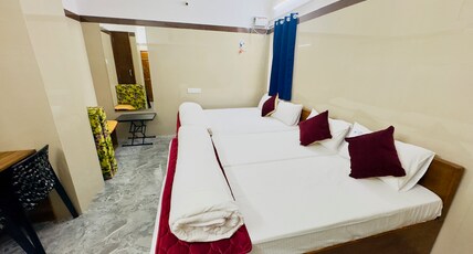 Hotel Anbu Airport Room Type - Standard Quadruple Room
