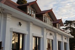 HAZEL MERE VILLA