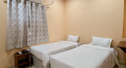 Hotel Gemini ( Ac/Non Ac Rooms) Room Type - Standard AC Hotel Gemini ( Ac/Non Ac Rooms) Room Type - Standard AC