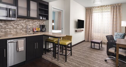Staybridge Suites Seattle - South Lake Union Room Type - 1 King Bed 1 Bedroom Suite