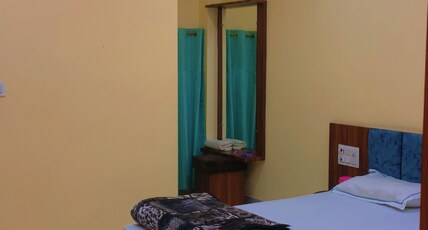 HOTEL KAMLA Room Type - Deluxe King Bed Room with Garden View