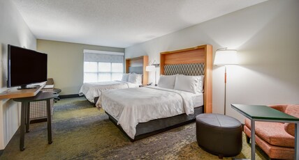 Holiday Inn ALLENTOWN-BETHLEHEM Room Type - 2 Queen Standard Mobil Access Tub