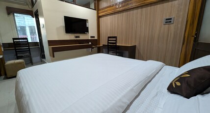 WOODLAND GUEST HOUSE Room Type - DELUXE
