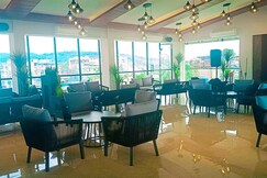 Hotel Golden Grand