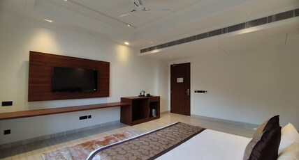 Baantalai Resort (Baba Balak Nath -Shahtalai). Room Type - Executive Suite - Jungle View|Bathtub|Balcony Baantalai Resort (Baba Balak Nath -Shahtalai). Room Type - Executive Suite - Jungle View|Bathtub|Balcony