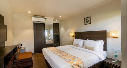 Silver Oak by Bay Hotels Room Type - Deluxe Room